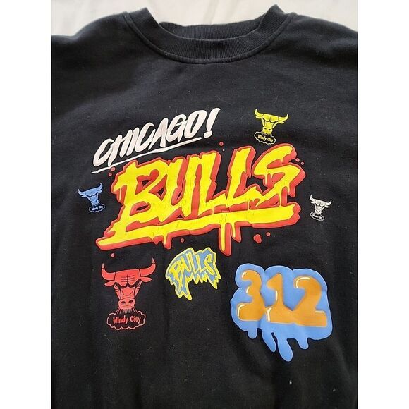 Mitchell & Ness Red Chicago Bulls Crew‎ Neck Sweatshirt Womans Size Small - Picture 3 of 8
